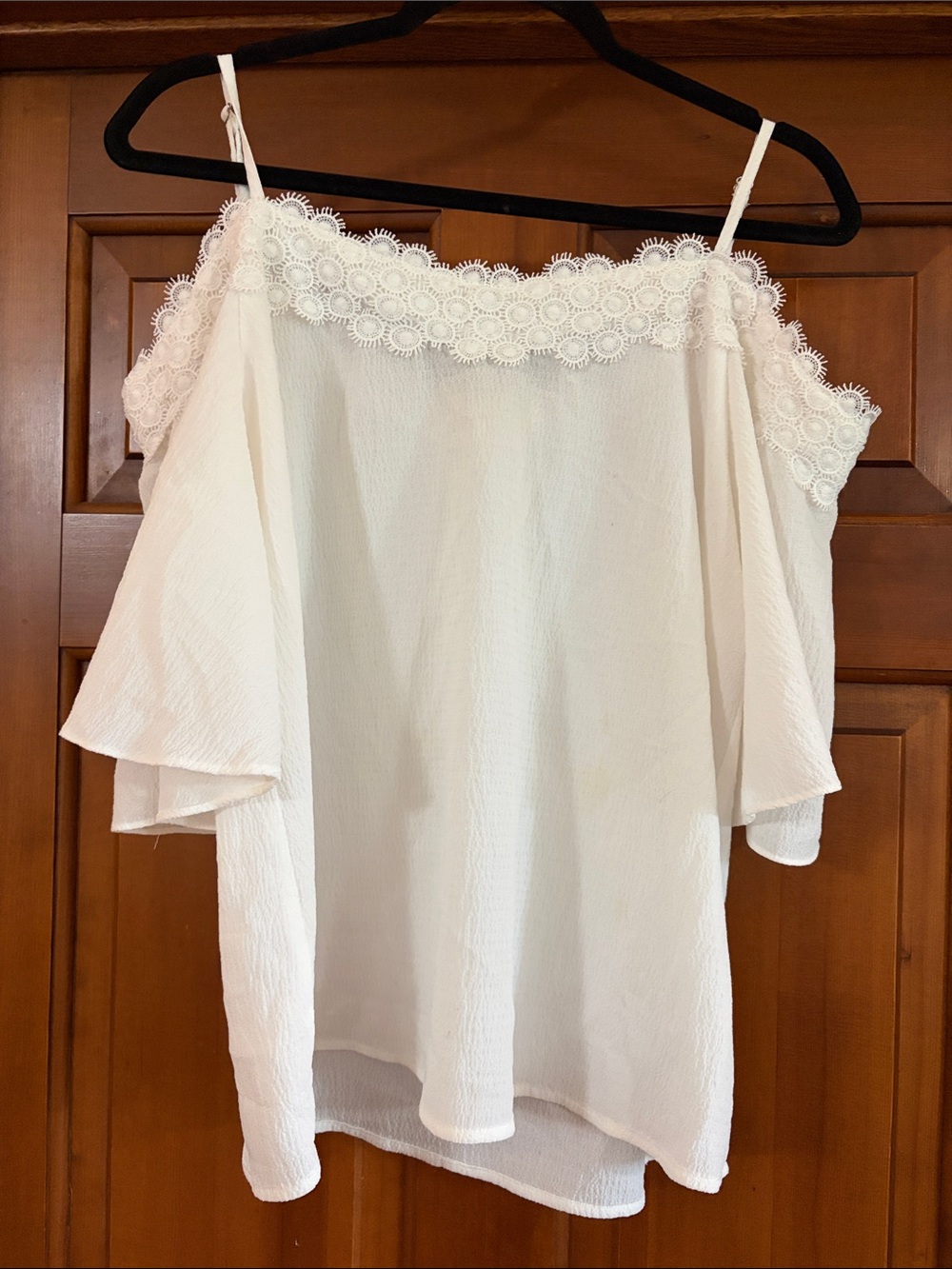 Women’s White Off-Shoulder Lace Trim Blouse